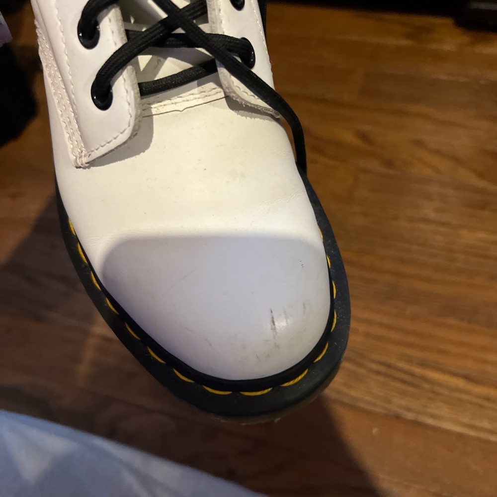 white lace up boots - Picture 4 of 9